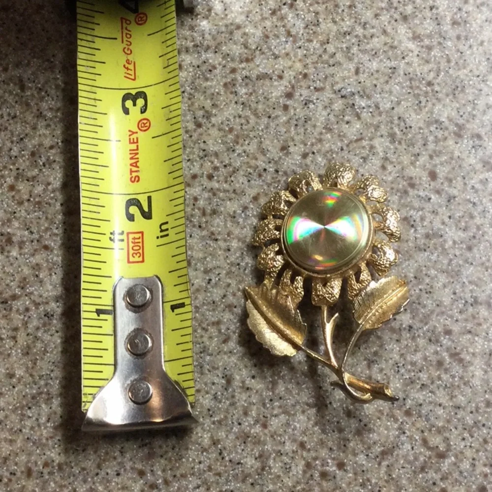 Vintage Gold Floral Sunflower Brooch with Iridescent Center